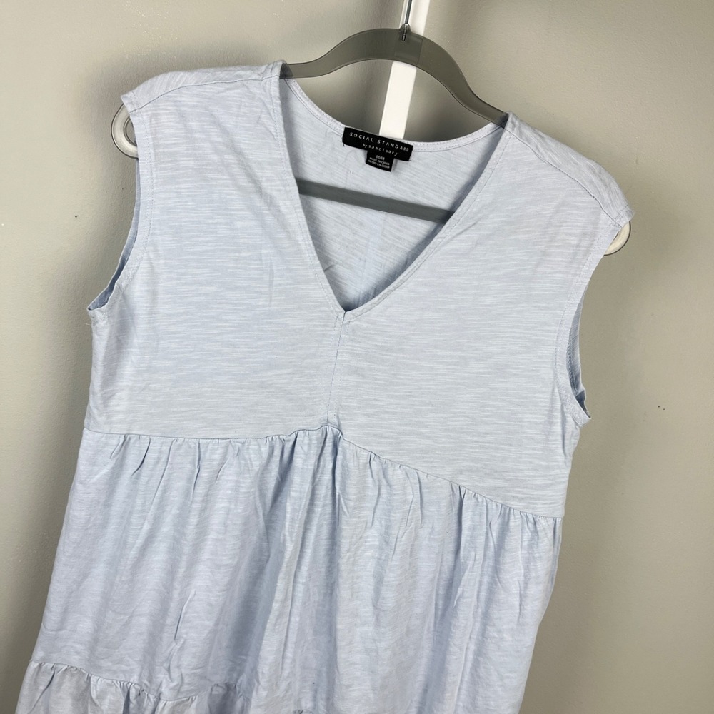 Social Standard by Sanctuary Tiered Summer Top Womens M Light Blue Sleeveless